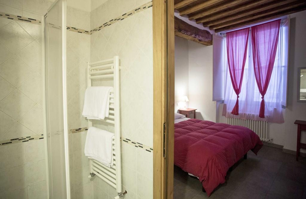 Le Donzelle - Hituscany Affittacamere 3*